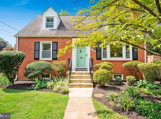 9204 Topeka St, Bethesda, MD 20817