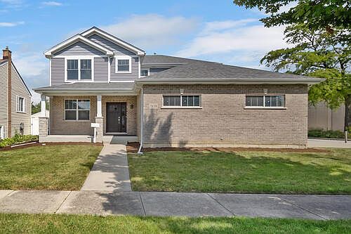 1st image of 7638 W 65th Pl