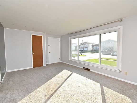 4th image of 175 Vern Ln
