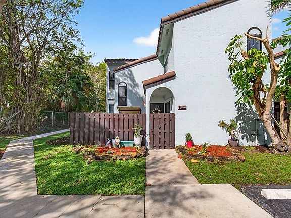 2nd image of 22380 Pineapple Walk Drive