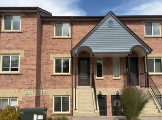 142 Ecclestone Dr #11, Bracebridge, ON P1L1G4