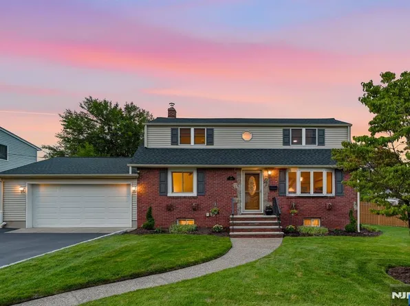 355 E Woodland Rd, New Milford, NJ 07646