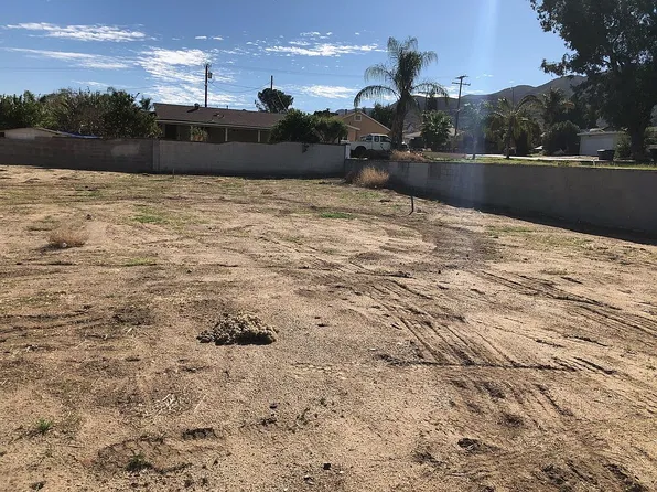 33140 Hill St, Lake Elsinore, CA 92530