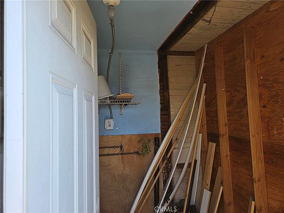 4th image of 3712 Clark Ave