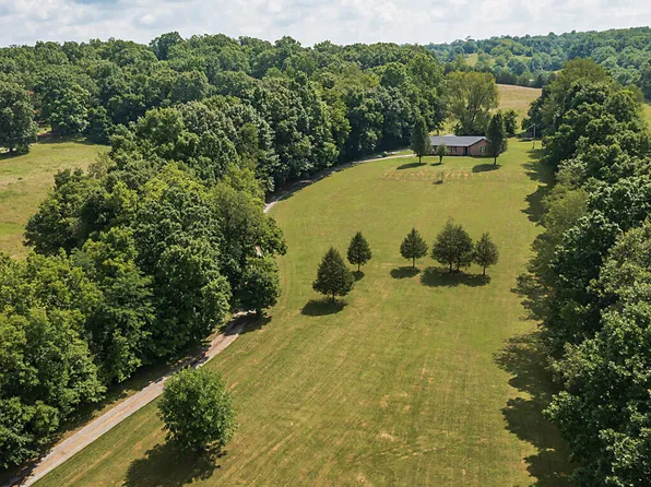 131 Hidden Hollow Dr, Falmouth, KY 41040