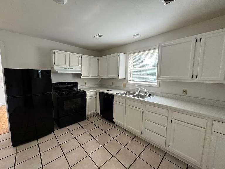 507 Banks Ave — Photo 7