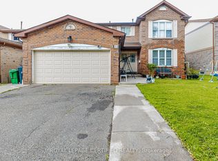 11 Pearson Rd, Brampton, ON L6Y2M9
