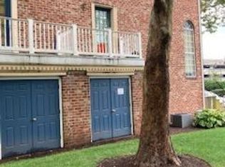 83 Howard St #811, Newark, NJ 07103