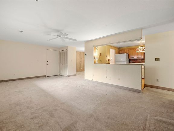 2nd image of 221 Oak St APT 17-12