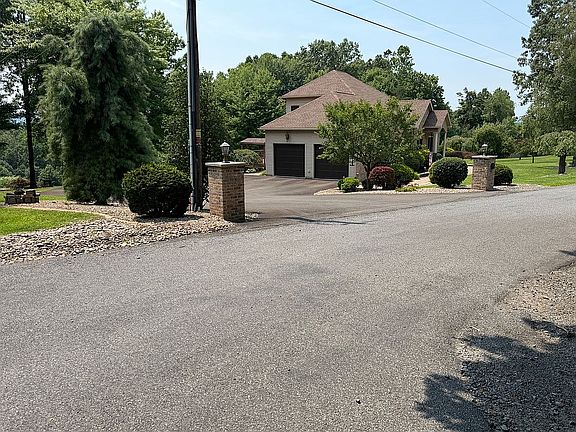 3rd image of 238 E Haas Manor Rd