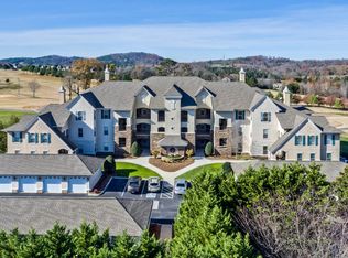 565 Rarity Bay Pkwy APT 302A, Vonore, TN 37885