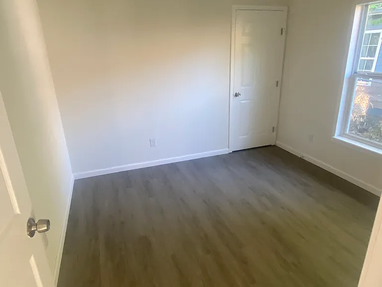 1502 Menchaca St — Photo 4