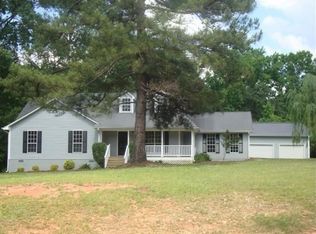 395 S Walkers Mill Rd, Griffin, GA 30224