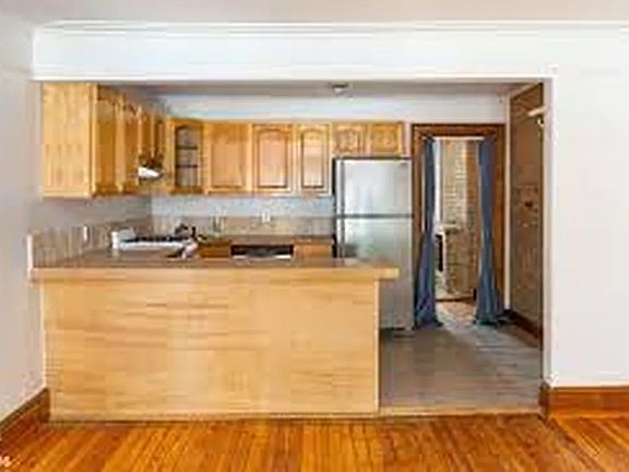 3rd image of 517 2nd St