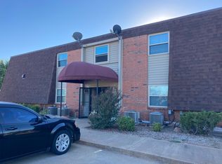 828 Park Ave APT 8, Chickasha, OK 73018