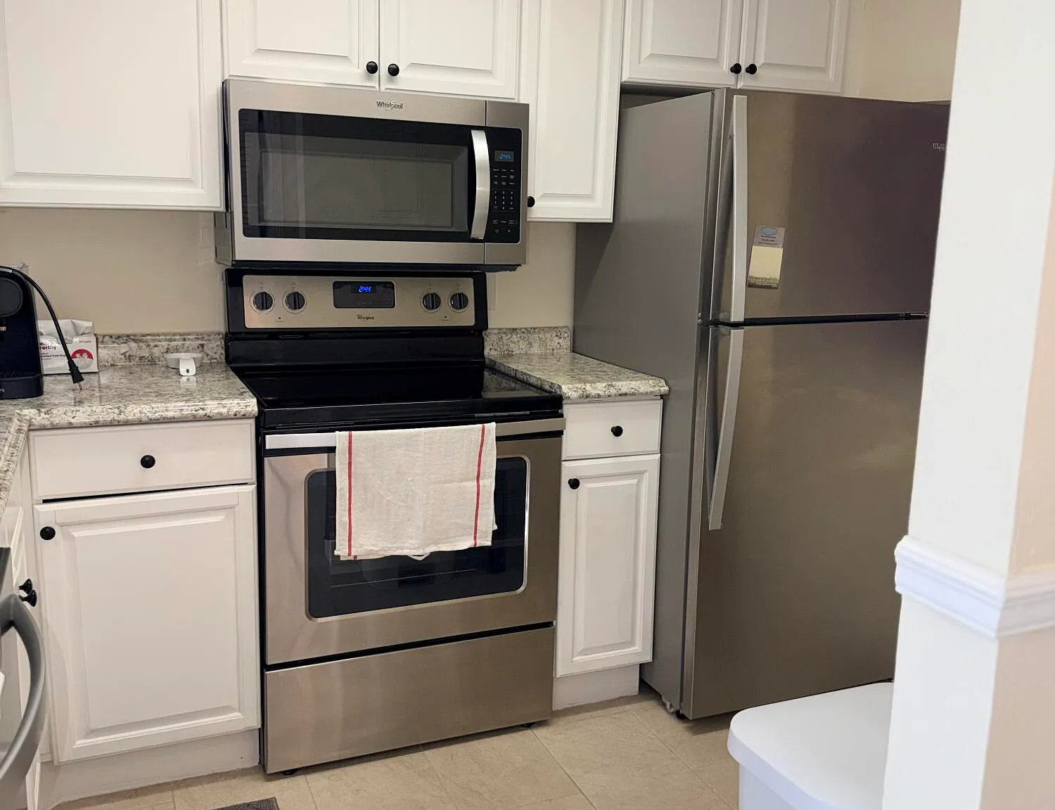 2 bed, 2.0 bath, 853 sqft, $2,500 — Photo 3