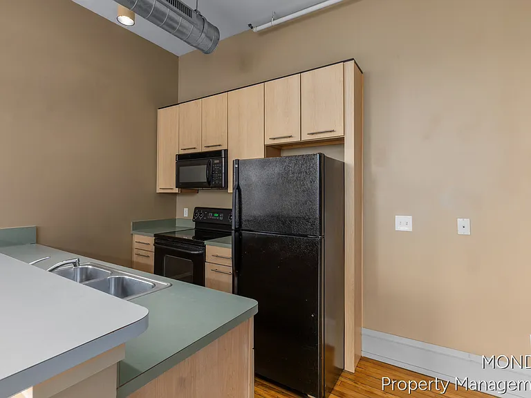 1 Oakes St SW #3 — Photo 18