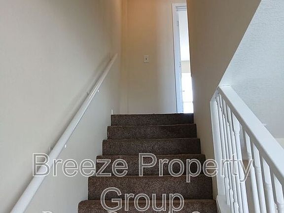 2nd image of 516 Nova St