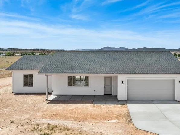 455 E Ocotillo Ln, Paulden, AZ 86334