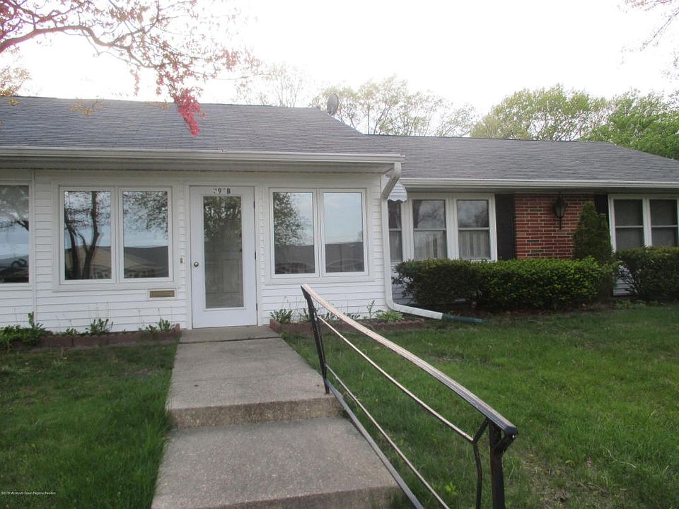 1st image of 298B Dorchester Dr #100B