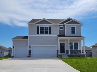 2705 Spring Ct SE, Altoona, IA 50009