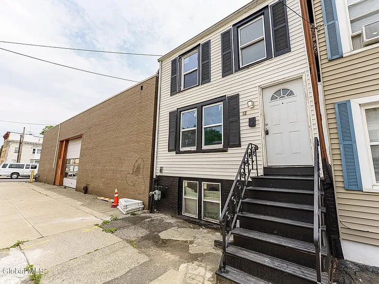 59 Bradford St — Photo 1