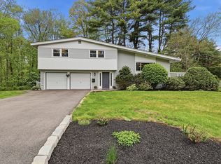 27 Clearview Dr, Framingham, MA 01701