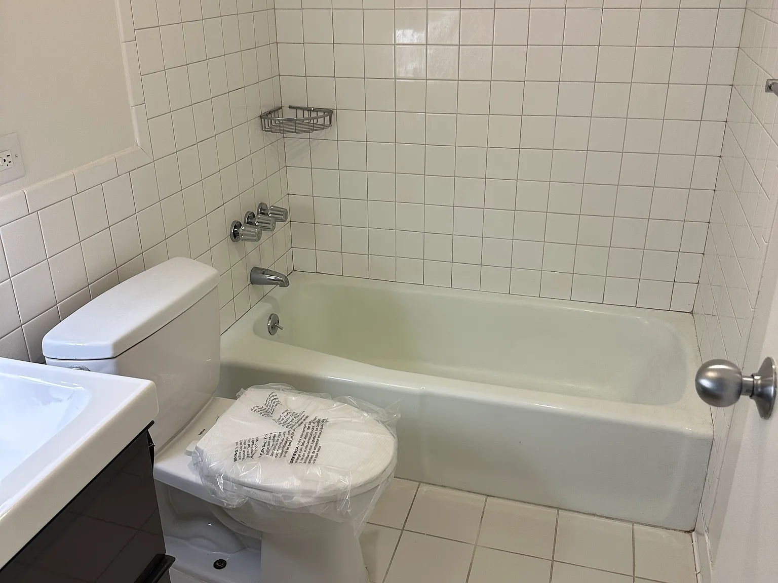 1 bed, 950 sqft, $2,350 — Photo 1