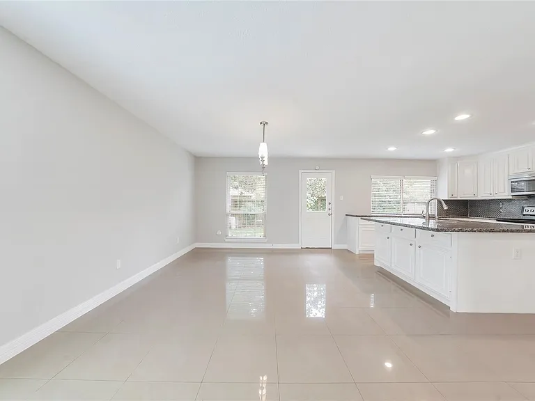 6630 Tara Dr — Photo 9