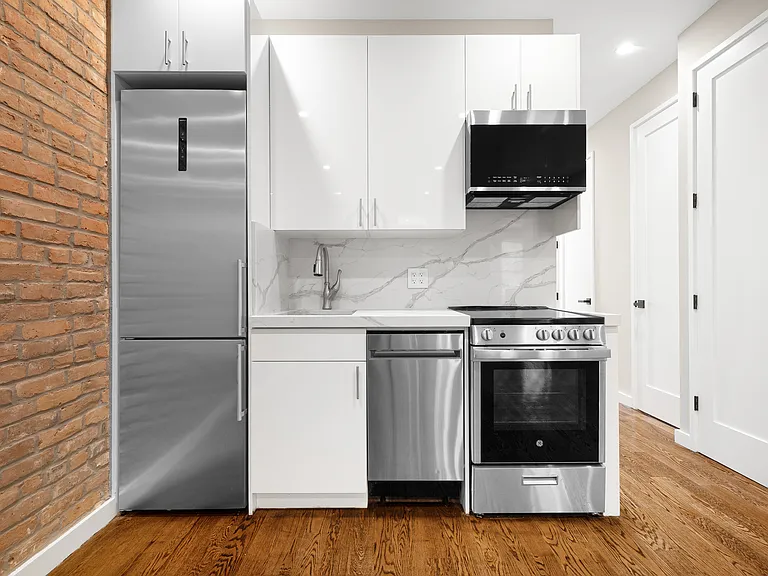 58 2nd Ave #1F — Photo 1