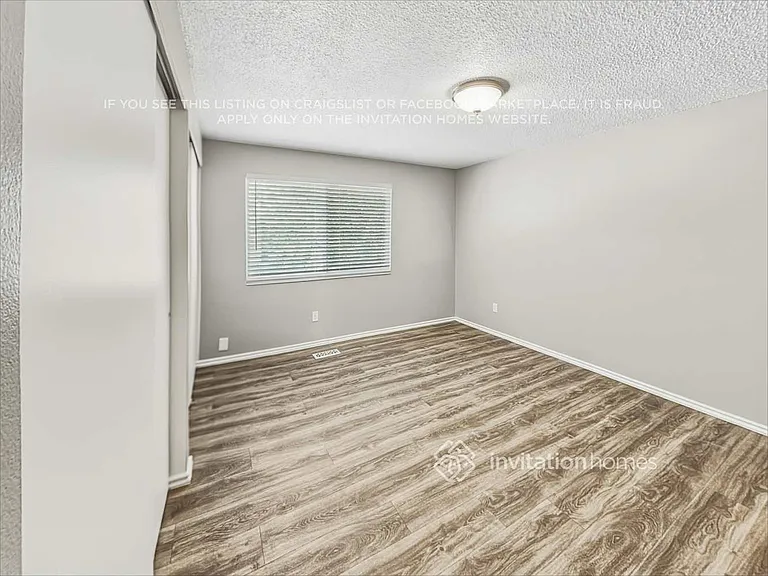 2611 W Castle Oaks Cir — Photo 10