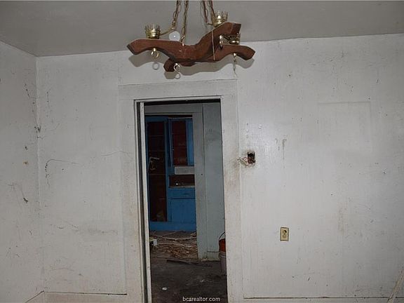4th image of 1316 Farquhar St