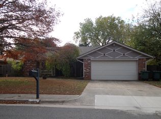 1304 Swan Lake Rd, Edmond, OK 73003