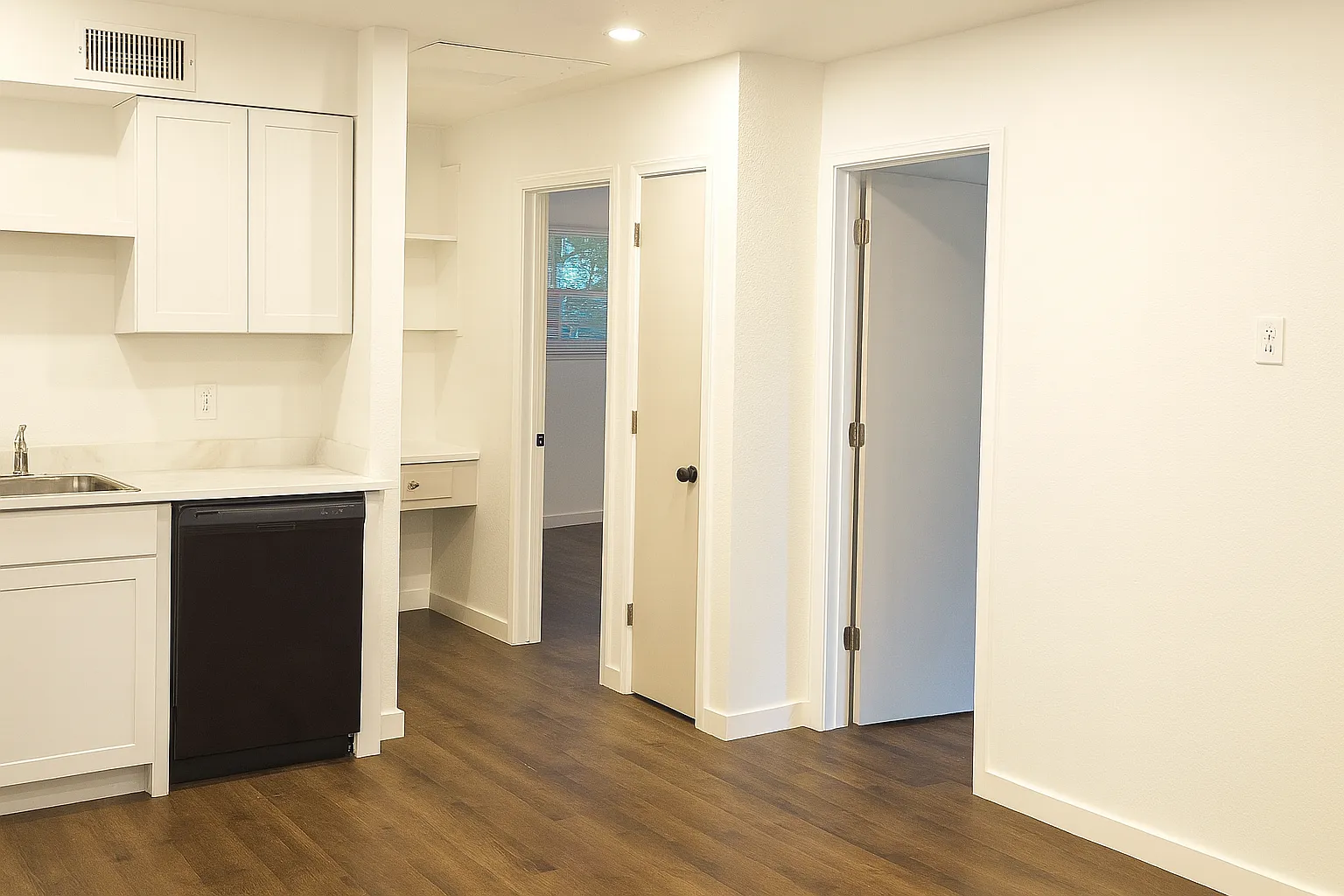 1 bed, 780 sqft, $1,095 — Photo 4