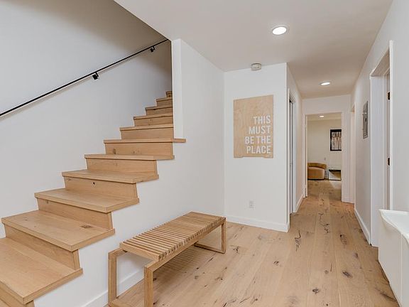 3rd image of 1833 11th St APT 6