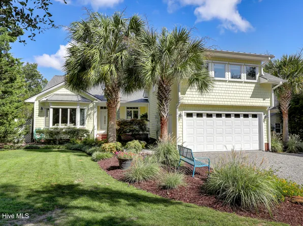 112 Drake Road, Hampstead, NC 28443