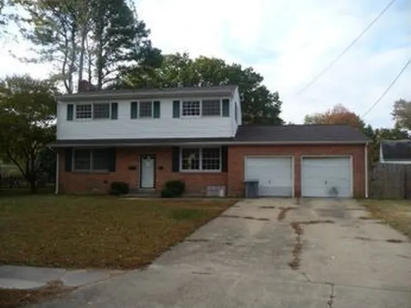 14 Michele Dr, Hampton, VA 23669