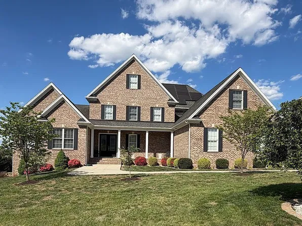 3315 Huntington Springs Dr, Harrisonburg, VA 22801