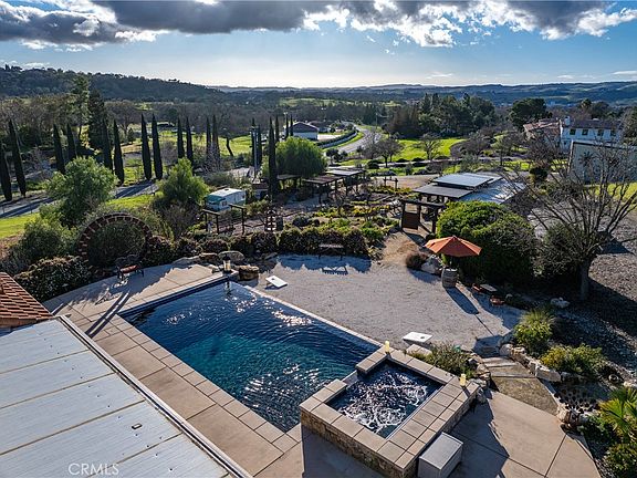 2nd image of 1690 Barley Grain Rd