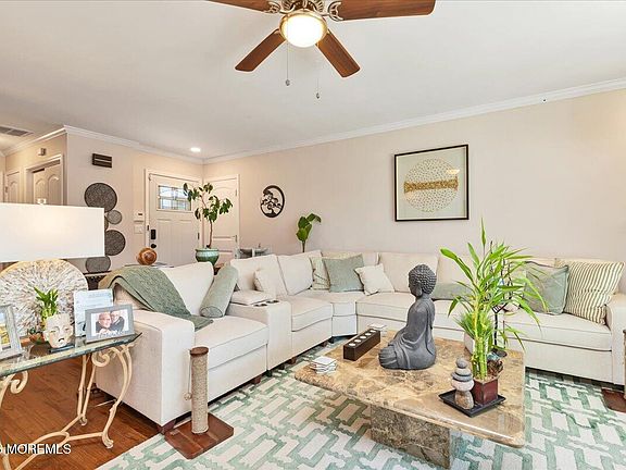 5th image of 12 Cambridge Court