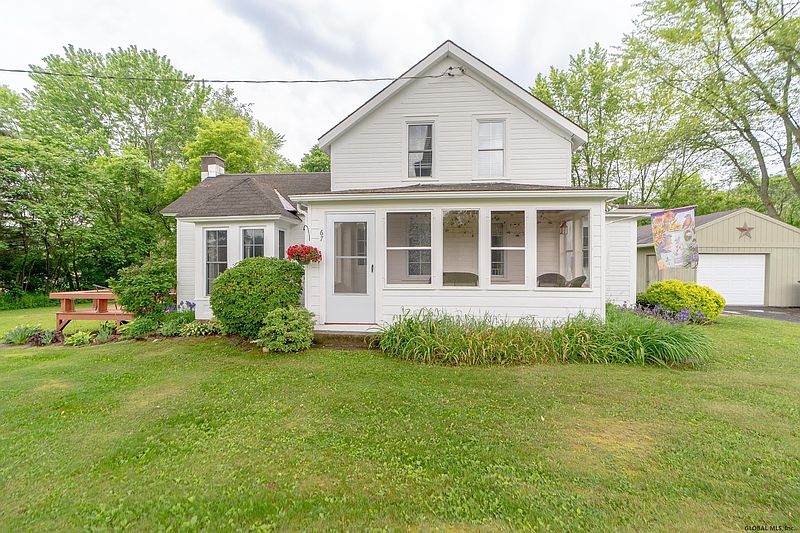 3rd image of 67 Old Schuylerville Road