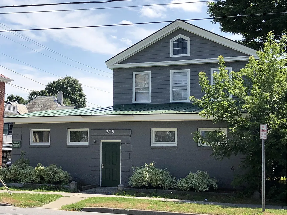 215 Pearl St #5