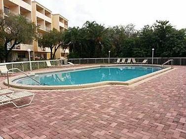 5th image of 9375 Fontainebleau Blvd APT L415