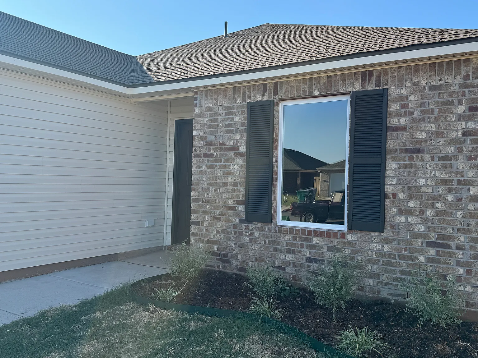 3 bed, 1216 sqft, $1,495 — Photo 2