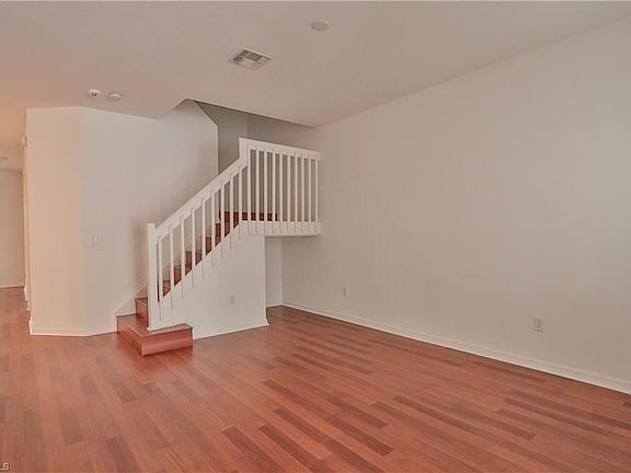 3rd image of 10211 Tin Maple Dr Unit 82