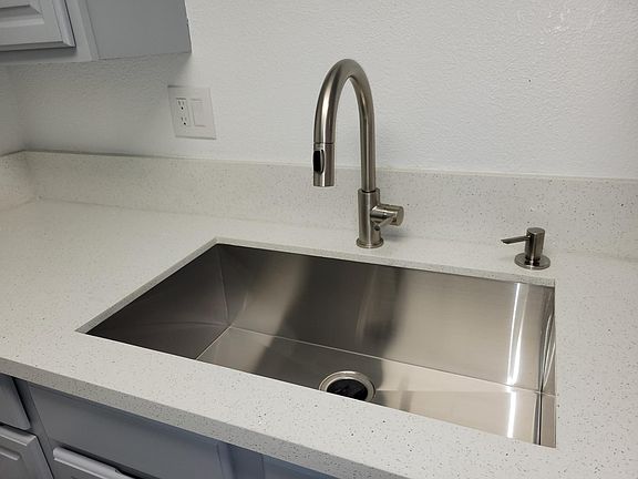 3rd image of 5142 San Bernardino St #5