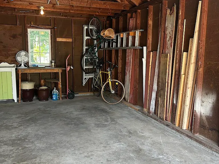Harriet Dr — Photo 20