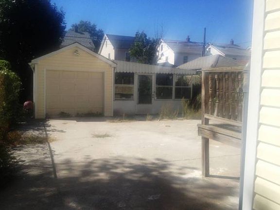 4th image of 11428 201st St