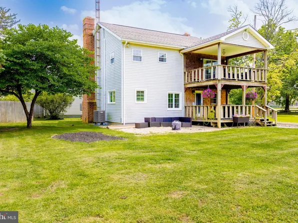 24 Pigtail Ln, Kearneysville, WV 25430