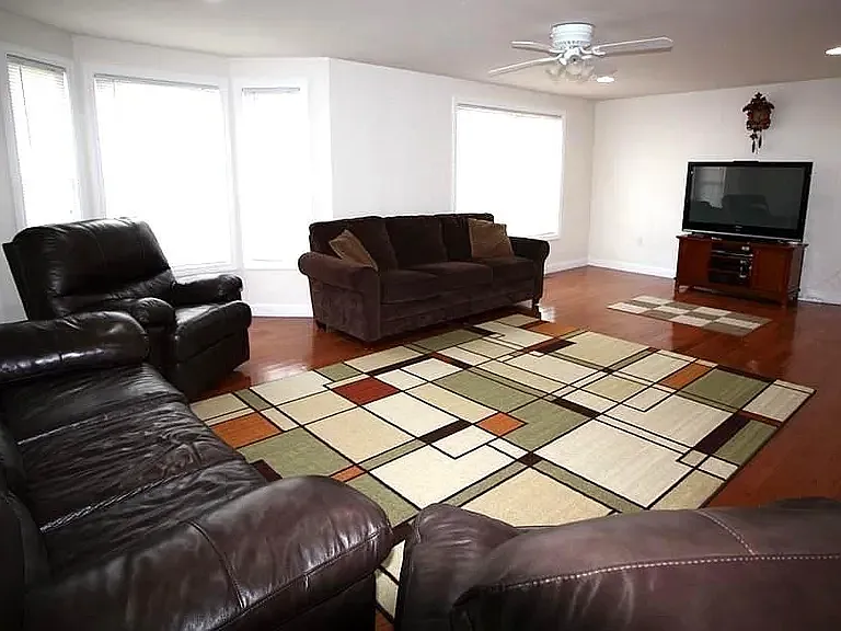 6 Orlando Ct — Photo 11